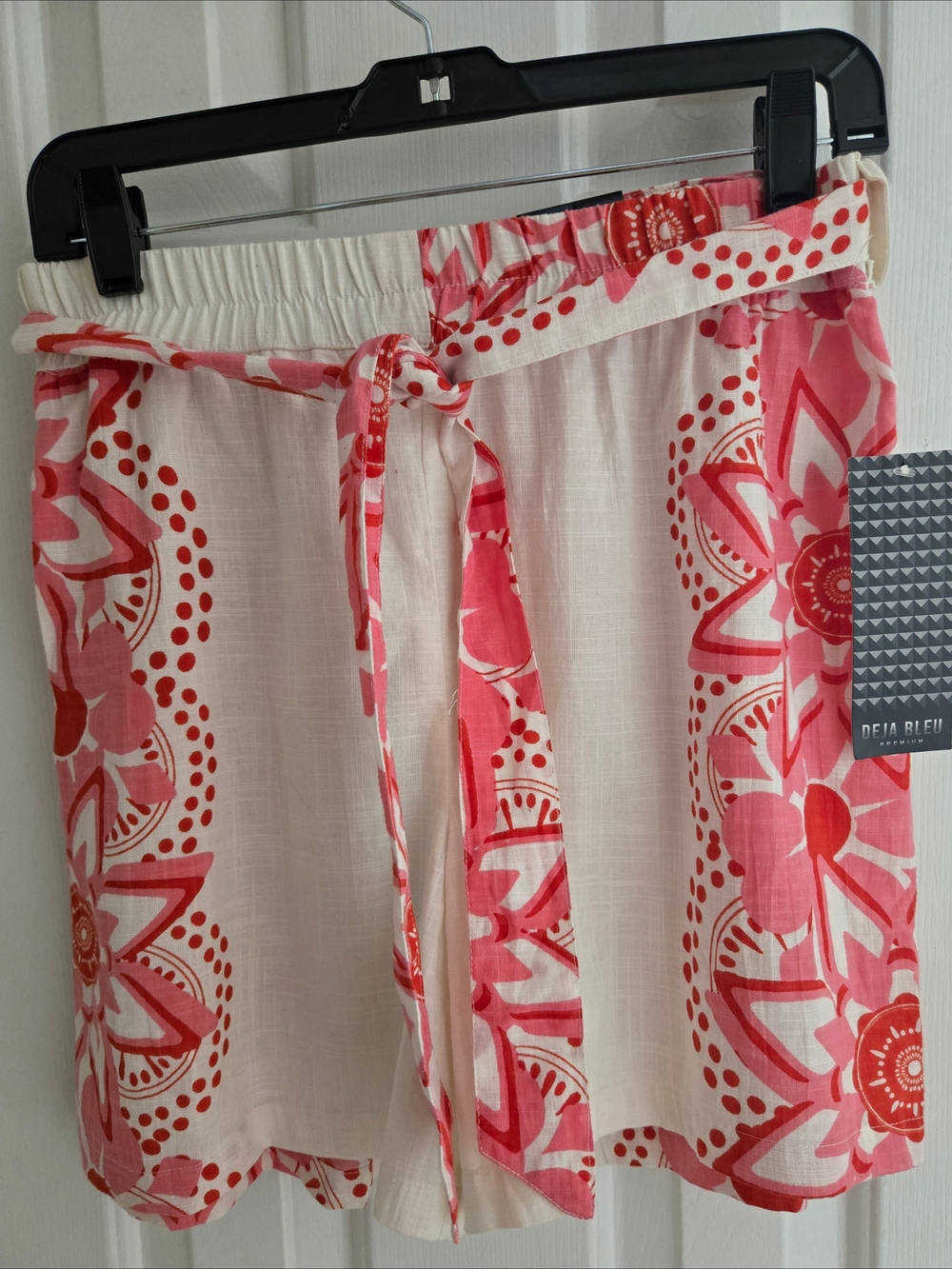 Deja Bleu Pink Floral Tie-Waist Bermuda Shorts Lined Women's Size Small NWT